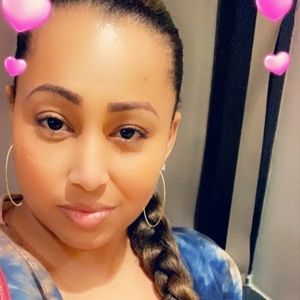 Meet your Posher, Lorena